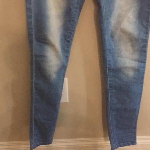 VIP Jeans Light Blue Washed Out Jeans - Picture 2 of 3